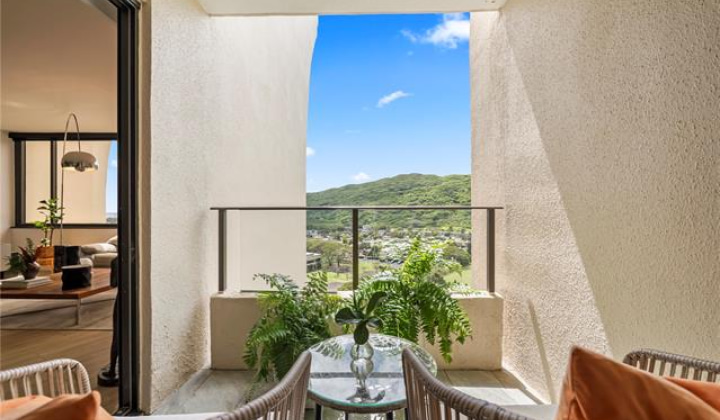 555 Hahaione Street,Honolulu,Hawaii,96825,1 Bedroom Bedrooms,2 BathroomsBathrooms,Condo/Townhouse,Hahaione,12,19370205