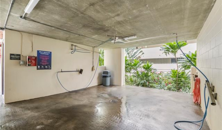 555 Hahaione Street,Honolulu,Hawaii,96825,1 Bedroom Bedrooms,2 BathroomsBathrooms,Condo/Townhouse,Hahaione,12,19370205