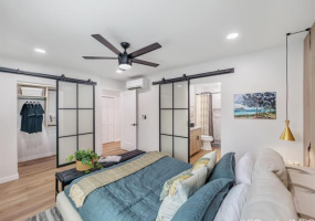 990 Apokula Place,Kailua,Hawaii,96734,4 ベッドルーム ベッドルーム,2 バスルームバスルーム,一戸建て,Apokula,18201405