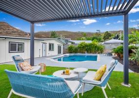 990 Apokula Place,Kailua,Hawaii,96734,4 ベッドルーム ベッドルーム,2 バスルームバスルーム,一戸建て,Apokula,18201405