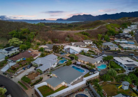 990 Apokula Place,Kailua,Hawaii,96734,4 ベッドルーム ベッドルーム,2 バスルームバスルーム,一戸建て,Apokula,18201405