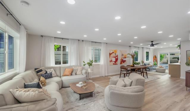 990 Apokula Place,Kailua,Hawaii,96734,4 ベッドルーム ベッドルーム,2 バスルームバスルーム,一戸建て,Apokula,18201405