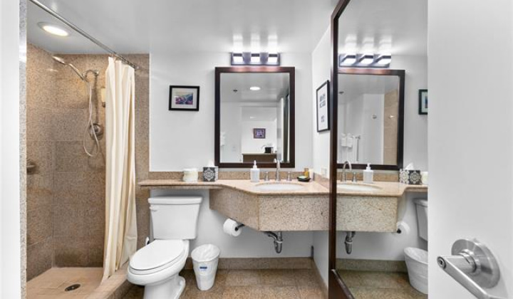 1777 Ala Moana Boulevard,Honolulu,Hawaii,96815,1 Bedroom Bedrooms,1 BathroomBathrooms,Condo/Townhouse,Ala Moana,8,18201505
