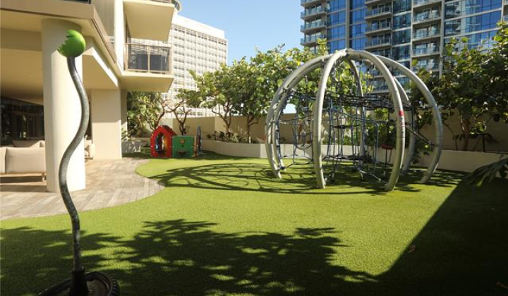 1388 Kapiolani Boulevard,Honolulu,Hawaii,96814,2 Bedrooms Bedrooms,2 BathroomsBathrooms,Condo/Townhouse,Kapiolani,10,19370308