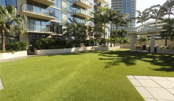 1388 Kapiolani Boulevard,Honolulu,Hawaii,96814,2 Bedrooms Bedrooms,2 BathroomsBathrooms,Condo/Townhouse,Kapiolani,10,19370308