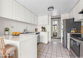 250 Kawaihae Street,Honolulu,Hawaii,96825,2 ベッドルーム ベッドルーム,2 バスルームバスルーム,コンド / タウンハウス,Kawaihae,8,18201861