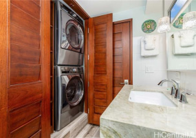 2161 Kalia Road,Honolulu,Hawaii,96815,2 Bedrooms Bedrooms,2 BathroomsBathrooms,Condo/Townhouse,Kalia,1,18201919