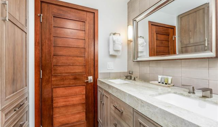 2161 Kalia Road,Honolulu,Hawaii,96815,2 Bedrooms Bedrooms,2 BathroomsBathrooms,Condo/Townhouse,Kalia,1,18201919
