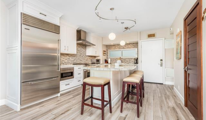 2161 Kalia Road,Honolulu,Hawaii,96815,2 Bedrooms Bedrooms,2 BathroomsBathrooms,Condo/Townhouse,Kalia,1,18201919