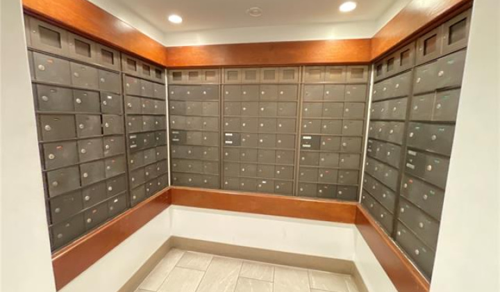 2452 Tusitala Street,Honolulu,Hawaii,96815,1 ベッドルーム ベッドルーム,1 バスルームバスルーム,コンド / タウンハウス,Tusitala,7,18654023