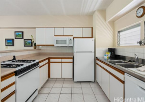 2161 Kalia Road,Honolulu,Hawaii,96815,2 Bedrooms Bedrooms,1 BathroomBathrooms,Condo/Townhouse,Kalia,3,18203522
