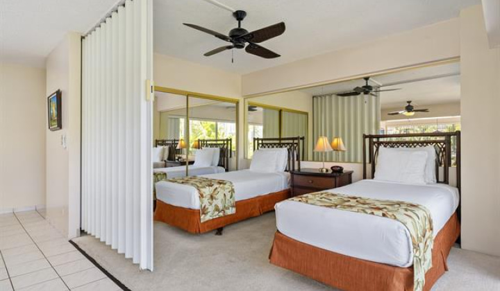 2161 Kalia Road,Honolulu,Hawaii,96815,2 Bedrooms Bedrooms,1 BathroomBathrooms,Condo/Townhouse,Kalia,3,18203522