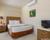 2161 Kalia Road,Honolulu,Hawaii,96815,2 Bedrooms Bedrooms,1 BathroomBathrooms,Condo/Townhouse,Kalia,3,18203522
