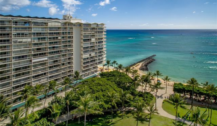 2161 Kalia Road,Honolulu,Hawaii,96815,2 Bedrooms Bedrooms,1 BathroomBathrooms,Condo/Townhouse,Kalia,3,18203522