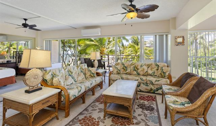 2161 Kalia Road,Honolulu,Hawaii,96815,2 Bedrooms Bedrooms,1 BathroomBathrooms,Condo/Townhouse,Kalia,3,18203522