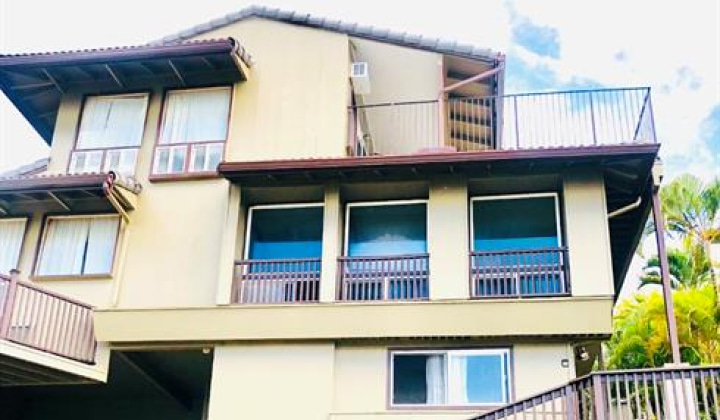 1643 Ihiloa Loop,Honolulu,Hawaii,96821,5 Bedrooms Bedrooms,4 BathroomsBathrooms,Single family,Ihiloa,18203524