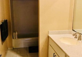 1643 Ihiloa Loop,Honolulu,Hawaii,96821,5 Bedrooms Bedrooms,4 BathroomsBathrooms,Single family,Ihiloa,18203524