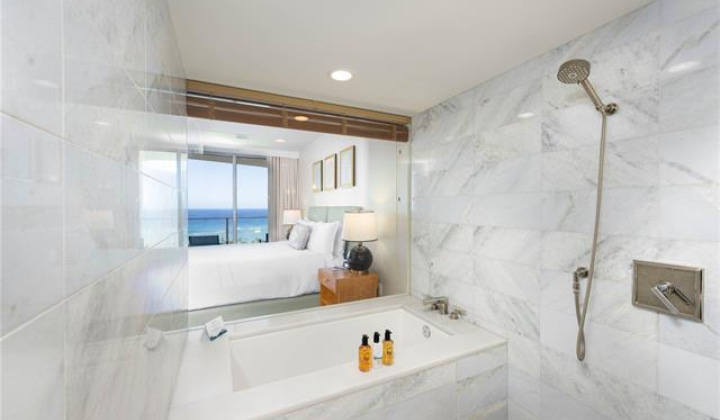 383 Kalaimoku Street,Honolulu,Hawaii,96815,1 Bedroom Bedrooms,1 BathroomBathrooms,Condo/Townhouse,Kalaimoku,31,18203647