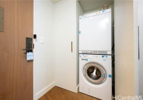 383 Kalaimoku Street,Honolulu,Hawaii,96815,1 Bedroom Bedrooms,1 BathroomBathrooms,Condo/Townhouse,Kalaimoku,31,18203647