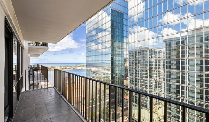 225 Queen Street,Honolulu,Hawaii,96813,2 ベッドルーム ベッドルーム,2 バスルームバスルーム,コンド / タウンハウス,Queen,23,19374039