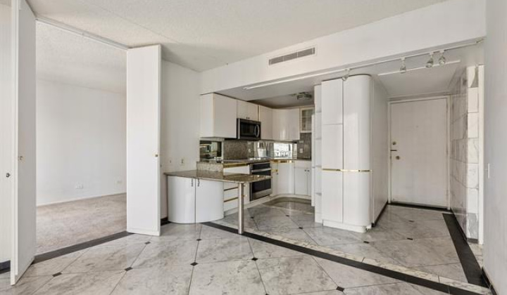 225 Queen Street,Honolulu,Hawaii,96813,2 ベッドルーム ベッドルーム,2 バスルームバスルーム,コンド / タウンハウス,Queen,23,19374039