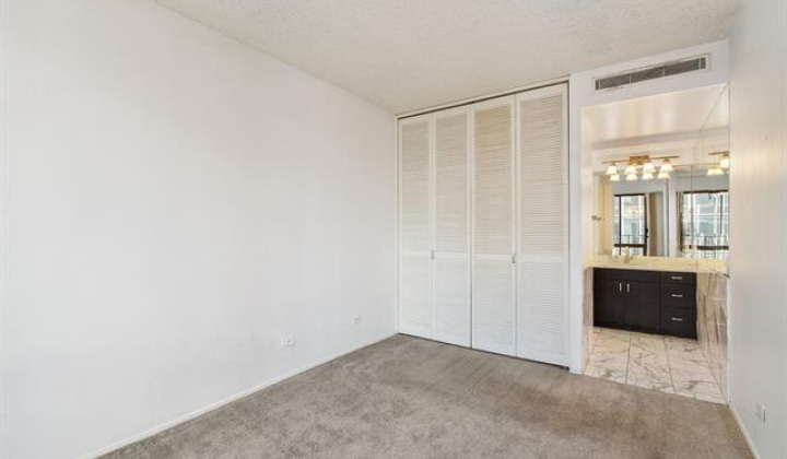 225 Queen Street,Honolulu,Hawaii,96813,2 ベッドルーム ベッドルーム,2 バスルームバスルーム,コンド / タウンハウス,Queen,23,19374039