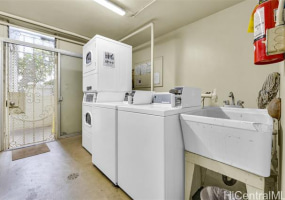 625 Iolani Avenue,Honolulu,Hawaii,96813,2 Bedrooms Bedrooms,1 BathroomBathrooms,Condo/Townhouse,Iolani,3,18204494