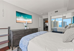 1009 Kapiolani Boulevard,Honolulu,Hawaii,96814,1 ベッドルーム ベッドルーム,1 バスルームバスルーム,コンド / タウンハウス,Kapiolani,40,18668083