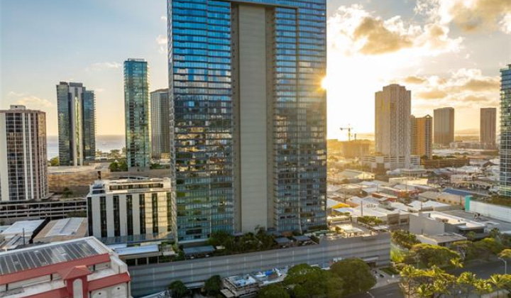 1009 Kapiolani Boulevard,Honolulu,Hawaii,96814,1 ベッドルーム ベッドルーム,1 バスルームバスルーム,コンド / タウンハウス,Kapiolani,40,18668083