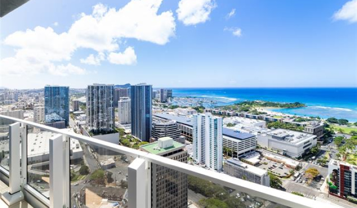 1296 Kapiolani Boulevard,Honolulu,Hawaii,96814,3 ベッドルーム ベッドルーム,3 バスルームバスルーム,コンド / タウンハウス,Kapiolani,48,18668396