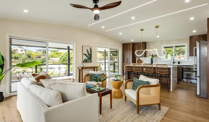 2234 St Louis Drive,Honolulu,Hawaii,96816,4 Bedrooms Bedrooms,4 BathroomsBathrooms,Single family,St Louis,19374312