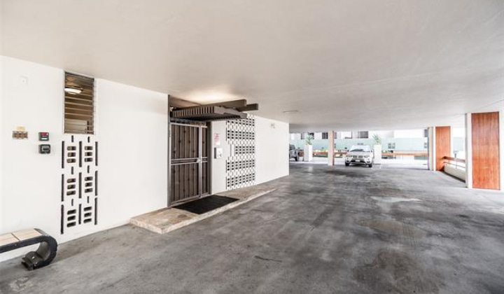 2029 Ala Wai Boulevard,Honolulu,Hawaii,96815,3 ベッドルーム ベッドルーム,2 バスルームバスルーム,コンド / タウンハウス,Ala Wai,10,18205121