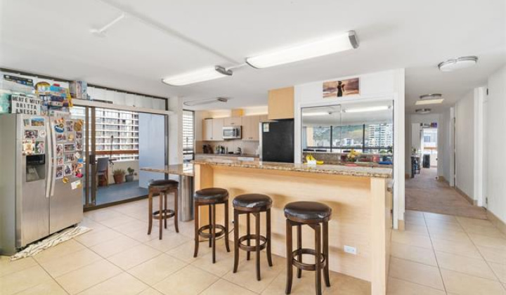 2029 Ala Wai Boulevard,Honolulu,Hawaii,96815,3 ベッドルーム ベッドルーム,2 バスルームバスルーム,コンド / タウンハウス,Ala Wai,10,18205121
