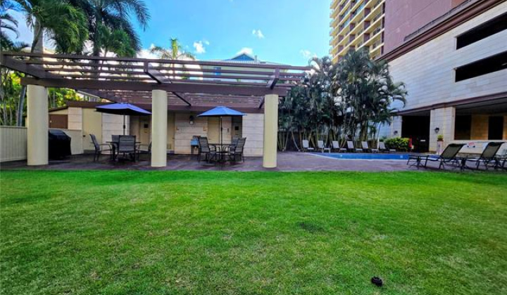 440 Olohana Street,Honolulu,Hawaii,96815,1 BathroomBathrooms,Condo/Townhouse,Olohana,17,18205360