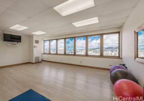 400 Hobron Lane,Honolulu,Hawaii,96815,1 Bedroom Bedrooms,1 BathroomBathrooms,Condo/Townhouse,Hobron,16,18799269