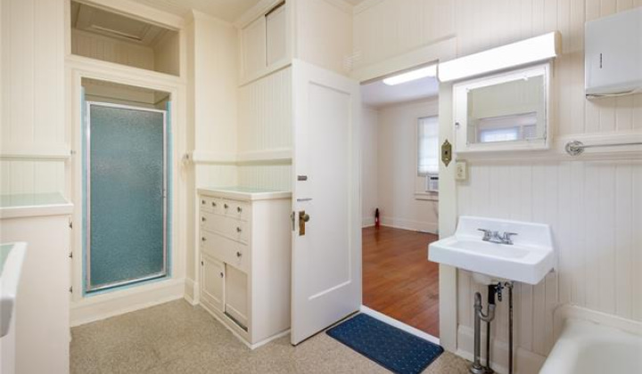 1616 Makiki Street,Honolulu,Hawaii,96822,3 Bedrooms Bedrooms,2 BathroomsBathrooms,Single family,Makiki,18205720