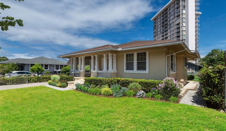 1616 Makiki Street,Honolulu,Hawaii,96822,3 Bedrooms Bedrooms,2 BathroomsBathrooms,Single family,Makiki,18205720