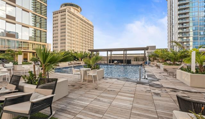 1388 Kapiolani Boulevard,Honolulu,Hawaii,96814,2 Bedrooms Bedrooms,2 BathroomsBathrooms,Condo/Townhouse,Kapiolani,33,18206638