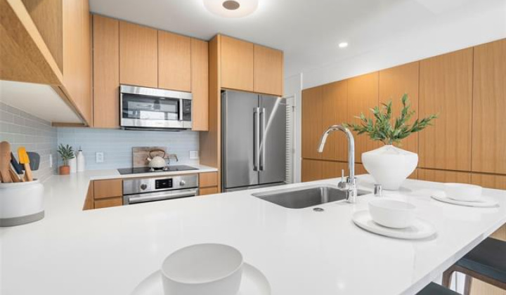 1388 Kapiolani Boulevard,Honolulu,Hawaii,96814,2 Bedrooms Bedrooms,2 BathroomsBathrooms,Condo/Townhouse,Kapiolani,33,18206638