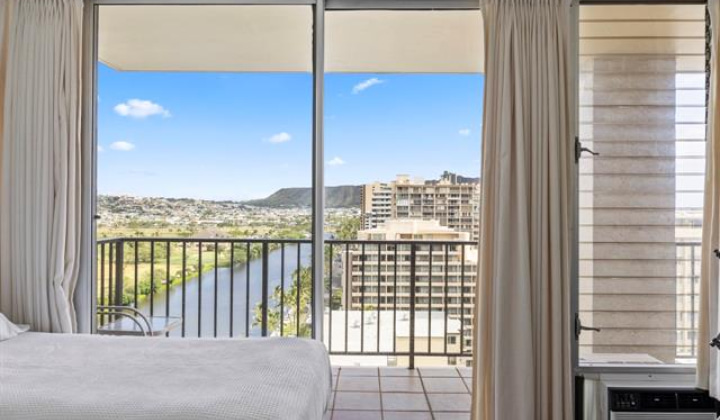 2345 Ala Wai Boulevard,Honolulu,Hawaii,96815,2 ベッドルーム ベッドルーム,2 バスルームバスルーム,コンド / タウンハウス,Ala Wai,19,19375786