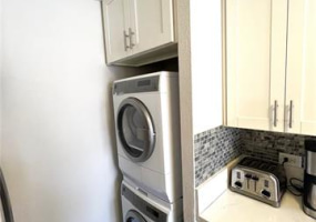 320 Liliuokalani Avenue,Honolulu,Hawaii,96815,2 ベッドルーム ベッドルーム,1 バスルームバスルーム,コンド / タウンハウス,Liliuokalani,11,18207334