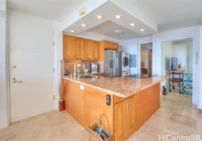 2987 Kalakaua Avenue,Honolulu,Hawaii,96815,1 Bedroom Bedrooms,1 BathroomBathrooms,Condo/Townhouse,Kalakaua,7,18207563