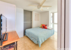 2987 Kalakaua Avenue,Honolulu,Hawaii,96815,1 Bedroom Bedrooms,1 BathroomBathrooms,Condo/Townhouse,Kalakaua,7,18207563