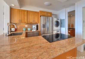 2987 Kalakaua Avenue,Honolulu,Hawaii,96815,1 Bedroom Bedrooms,1 BathroomBathrooms,Condo/Townhouse,Kalakaua,7,18207563