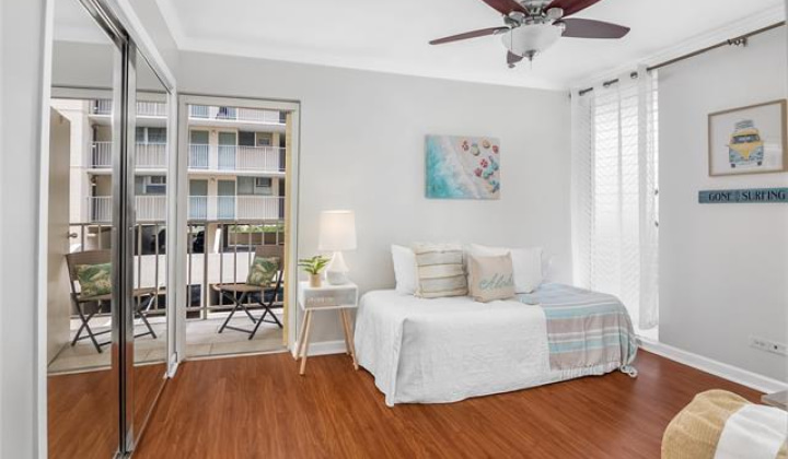 2222 Aloha Drive,Honolulu,Hawaii,96815,2 Bedrooms Bedrooms,2 BathroomsBathrooms,Condo/Townhouse,Aloha,5,18208089