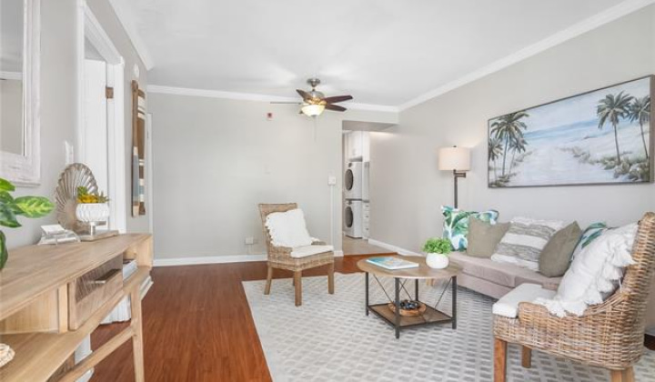 2222 Aloha Drive,Honolulu,Hawaii,96815,2 Bedrooms Bedrooms,2 BathroomsBathrooms,Condo/Townhouse,Aloha,5,18208089