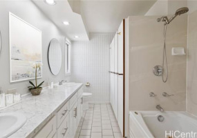 822 Koko Isle Circle,Honolulu,Hawaii,96825,4 Bedrooms Bedrooms,3 BathroomsBathrooms,Condo/Townhouse,Koko Isle,1,18208186