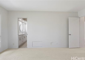 822 Koko Isle Circle,Honolulu,Hawaii,96825,4 Bedrooms Bedrooms,3 BathroomsBathrooms,Condo/Townhouse,Koko Isle,1,18208186