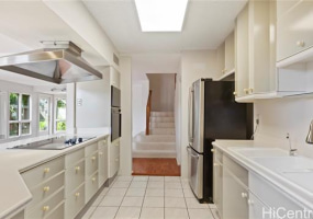 822 Koko Isle Circle,Honolulu,Hawaii,96825,4 Bedrooms Bedrooms,3 BathroomsBathrooms,Condo/Townhouse,Koko Isle,1,18208186