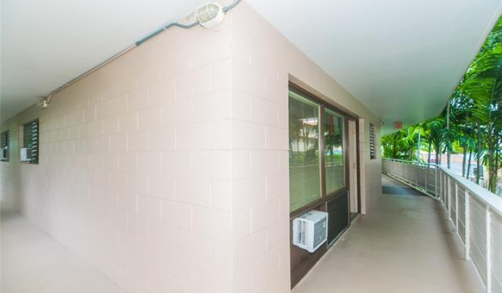 1330 Wilder Avenue,Honolulu,Hawaii,96822,1 Bedroom Bedrooms,1 BathroomBathrooms,Condo/Townhouse,Wilder,2,18208274